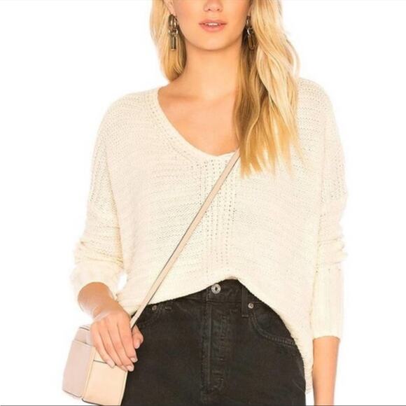 Majorelle Revolve Women Rib Knit Long Sleeves V-Neck Sweater in Cream XS - Picture 3 of 10